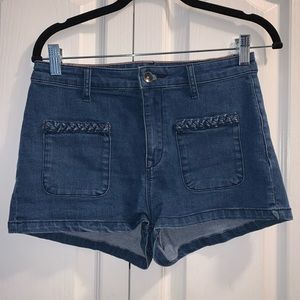 ROXY denim shorts.